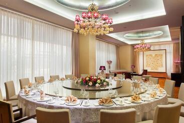 هتل Holiday Inn Nanyang By Ihg