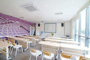 هتل Ibis Chengdu Kehua