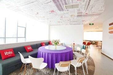 هتل Ibis Chengdu Kehua