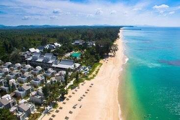 هتل Natai Beach Resort
