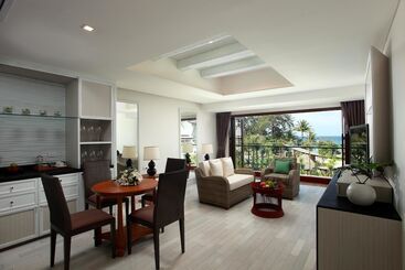 هتل Natai Beach Resort