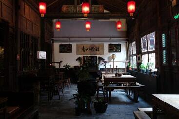 هتل Pingyao Yide