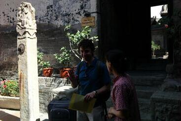 هتل Pingyao Yide