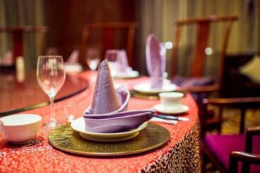 酒店 Pullman Linyi Lushang