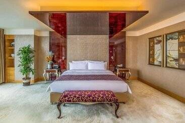 酒店 Pullman Linyi Lushang