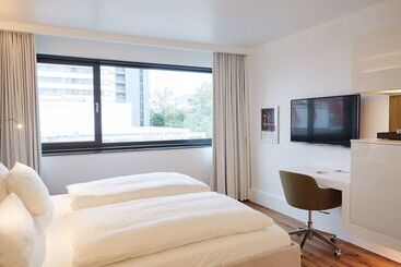 هتل Scandic Frankfurt Museumsufer