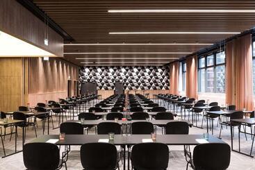 هتل Scandic Frankfurt Museumsufer