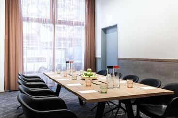 هتل Scandic Frankfurt Museumsufer