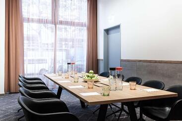 هتل Scandic Frankfurt Museumsufer