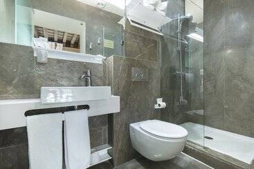 هتل Shine Albayzin