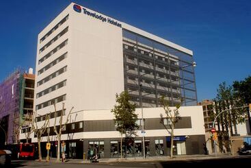 هتل Travelodge Barcelona Poblenou