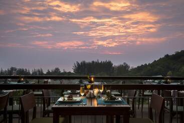 Mandarava Resort And Spa, Karon Beach