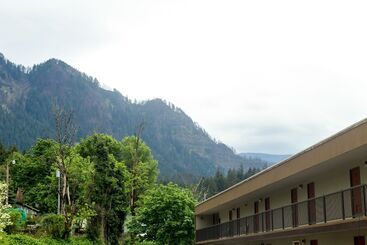 מוטל Columbia Gorge Inn