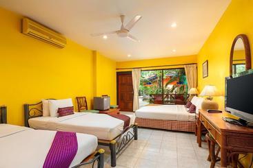 استراحتگاه Tradewinds Cottages