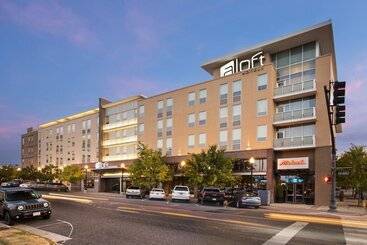 ホテル Aloft Birmingham Soho Square