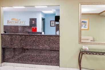 هتل Baymont By Wyndham Decatur