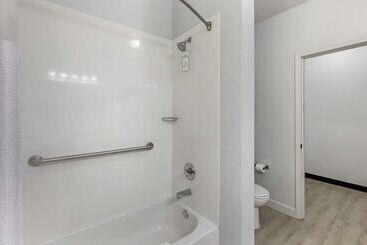 هتل Best Western Plus Midamerica