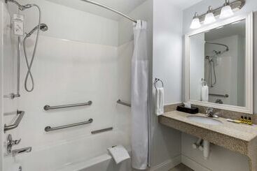 هتل Best Western Plus Midamerica