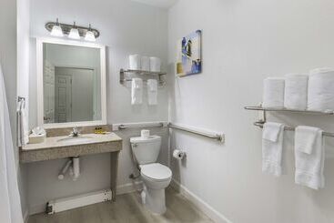 هتل Best Western Plus Midamerica