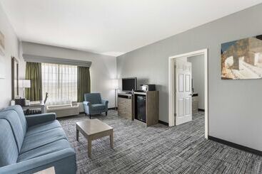 هتل Best Western Plus Midamerica