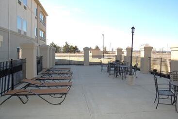 هتل Best Western Plus Midamerica