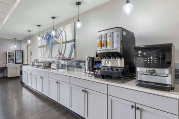 هتل Best Western Plus Midamerica