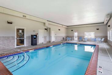 هتل Best Western Plus Midamerica