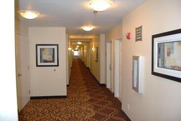 هتل Best Western Plus Midamerica