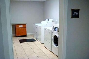 هتل Best Western Plus Midamerica