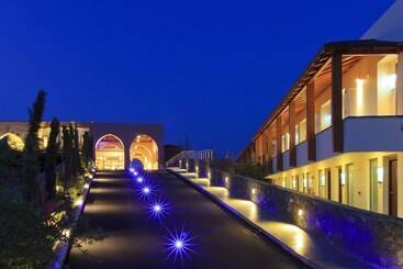 Boutique 5 Hotel & Spa   Adults Only