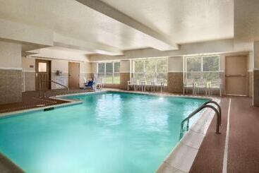 هتل Country Inn & Suites By Radisson, Doswell Kings Dominion , Va