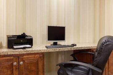 هتل Country Inn & Suites By Radisson, Doswell Kings Dominion , Va