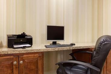 هتل Country Inn & Suites By Radisson, Doswell Kings Dominion , Va