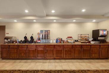 هتل Country Inn & Suites By Radisson, Doswell Kings Dominion , Va