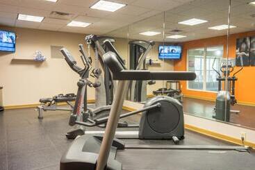 هتل Country Inn & Suites By Radisson, Doswell Kings Dominion , Va