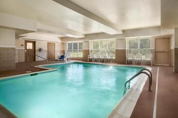 هتل Country Inn & Suites By Radisson, Doswell Kings Dominion , Va