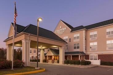 هتل Country Inn & Suites By Radisson, Doswell Kings Dominion , Va