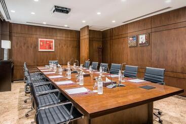 هتل Crowne Plaza Madinah, An Ihg