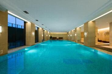 هتل Crowne Plaza Xuzhou Dalong Lake, An Ihg