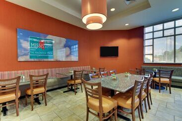 호텔 Drury Inn & Suites Meridian