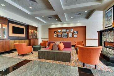 هتل Drury Inn & Suites Meridian