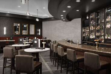 هتل Embassy Suites Atlanta   Kennesaw Town Center