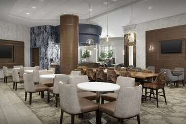 هتل Embassy Suites Atlanta   Kennesaw Town Center