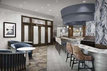 هتل Embassy Suites Atlanta   Kennesaw Town Center