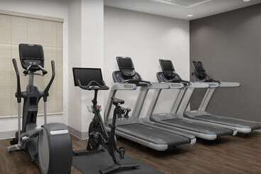 هتل Embassy Suites Atlanta   Kennesaw Town Center