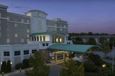 هتل Embassy Suites Atlanta   Kennesaw Town Center