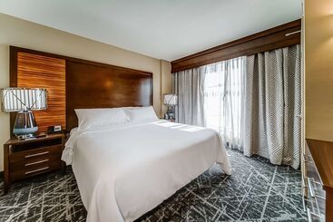 هتل Embassy Suites Atlanta   Kennesaw Town Center