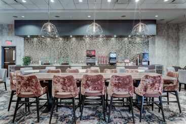 هتل Embassy Suites Atlanta   Kennesaw Town Center