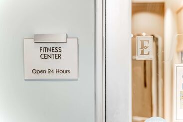 هتل Embassy Suites Atlanta   Kennesaw Town Center