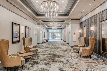 هتل Embassy Suites Atlanta   Kennesaw Town Center